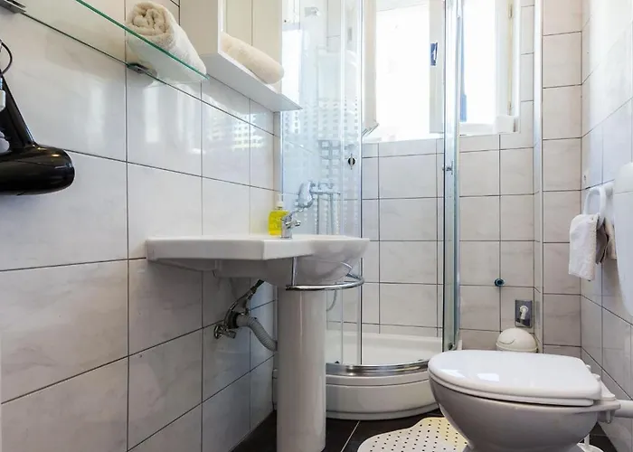 & Hosana Apartment *
