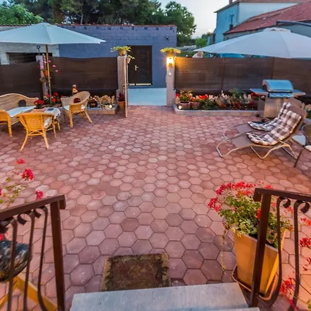 Apartment & Hosana