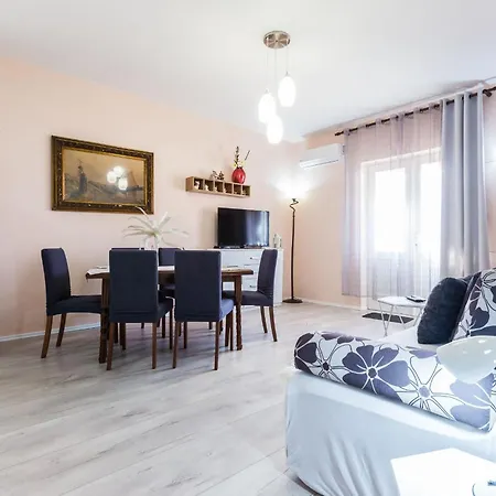 Appartement & Hosana