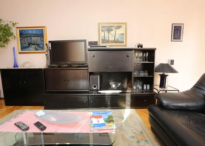 & Hosana Apartman Zára